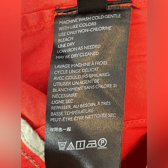 Anthropologie High Waist short in Red 30 - Picture 7 of 9